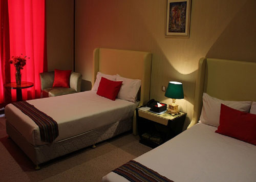 اتاق دو نفره هتل قصر بوتانیک گرگان