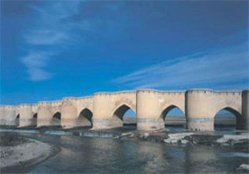 پل فرهاد آباد