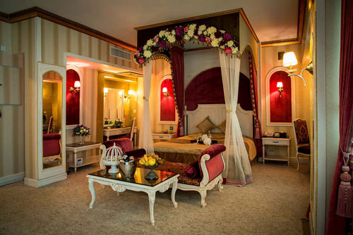دبل رویال لاکچری هتل قصر مشهد